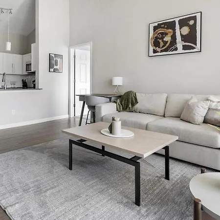 Apartment Landing - Modern With Amazing Amenities *