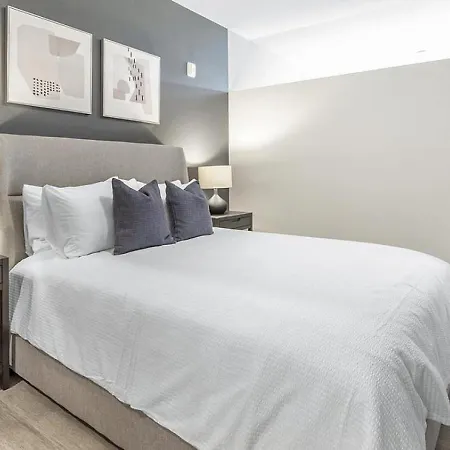 Landing - Modern With Amazing Amenities * Charlotte