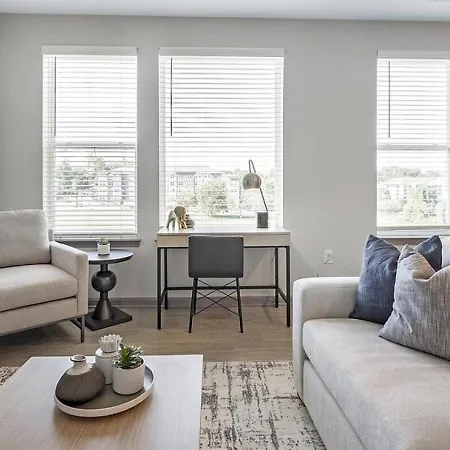 Landing - Modern With Amazing Amenities Apartment Charlotte