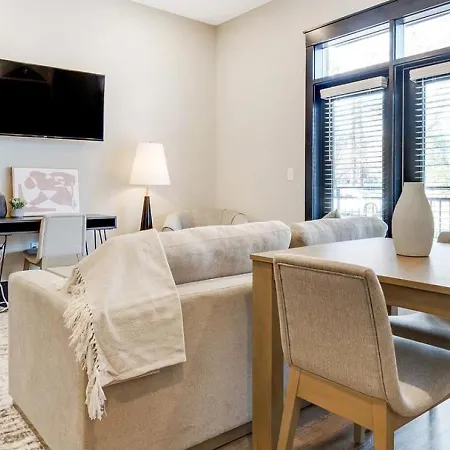 Apartment Landing Modern With Amazing Amenities Charlotte