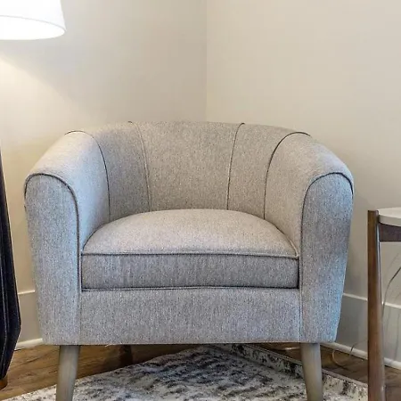 Landing Modern With Amazing Amenities