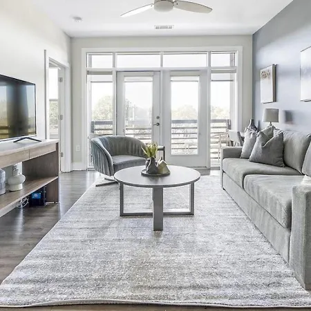 Landing Modern With Amazing Amenities Apartment *