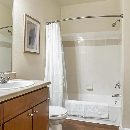 Landing Modern With Amazing Amenities Apartment *