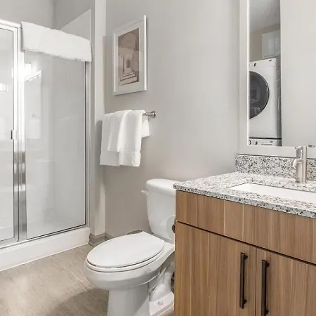 Landing Modern With Amazing Amenities