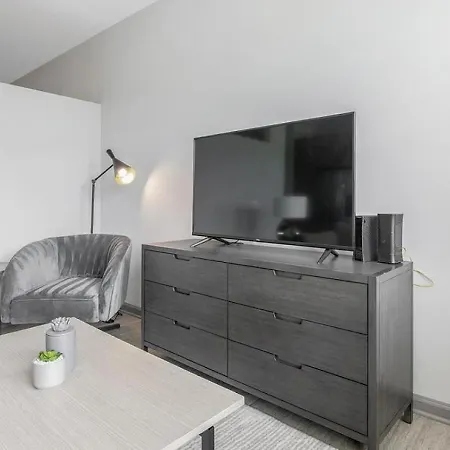 Landing Modern With Amazing Amenities * Charlotte