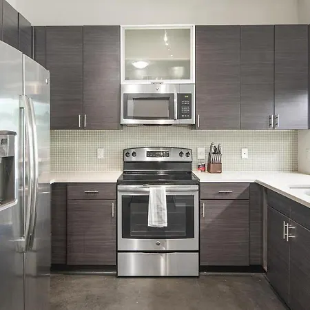 Apartment Landing Modern With Amazing Amenities Charlotte