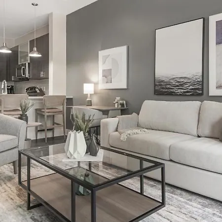 Landing Modern With Amazing Amenities Apartment