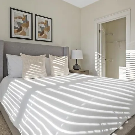 Landing Modern With Amazing Amenities