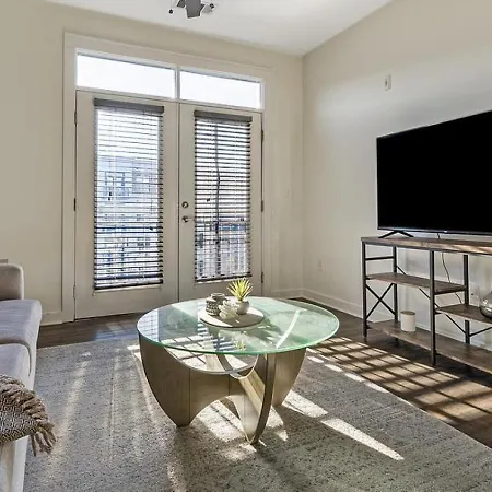 Landing Modern With Amazing Amenities Apartment *