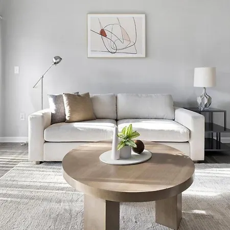 Landing Modern With Amazing Amenities *