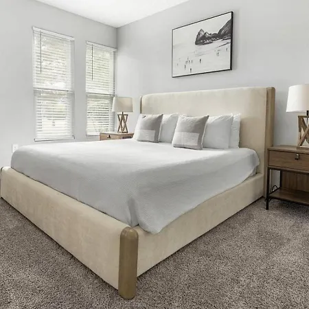 Landing Modern With Amazing Amenities * Charlotte