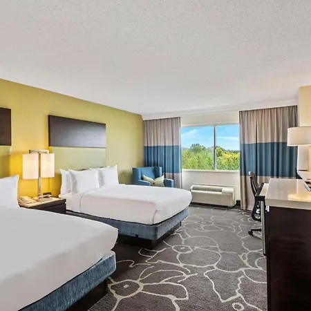 Hotel Doubletree By Hilton Uptown Charlotte