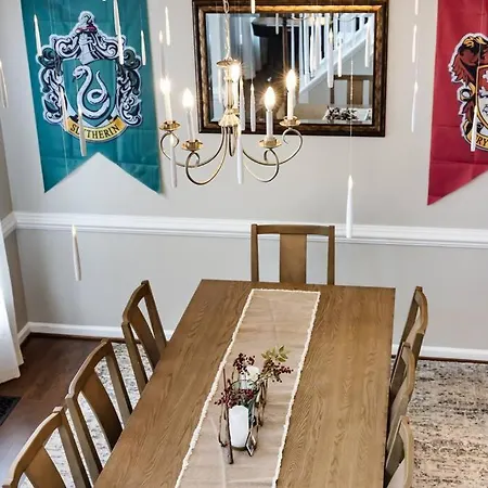 The Hogwarts House Of Clt Holiday home Charlotte
