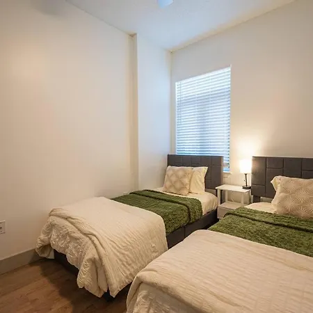 Apartment Class & Space Uptown