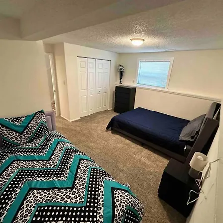 Family & Group Friendly 4Br | 10 Min To Uptown | Pets Ok Charlotte
