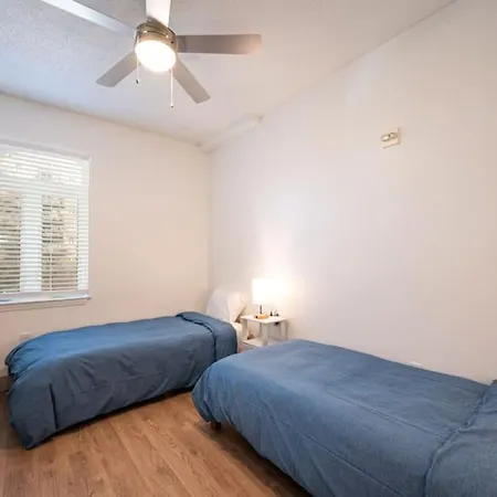 Regal Living Apartment Charlotte