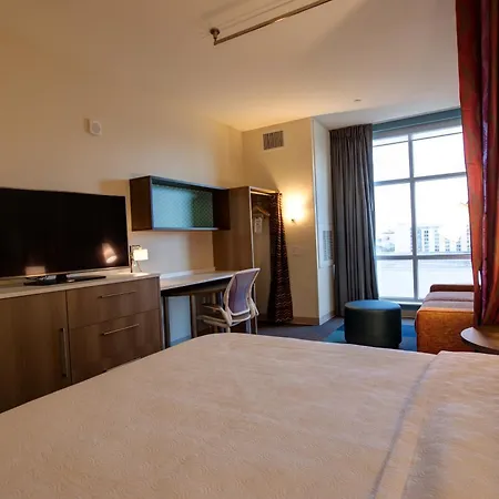 Hotel Home2 By Hilton Uptown 3*