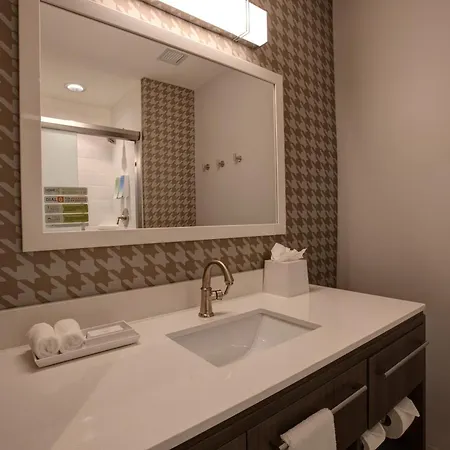 Home2 By Hilton Uptown Hotel