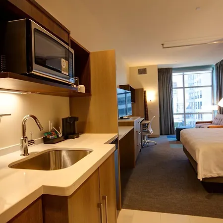 Home2 By Hilton Uptown 3*