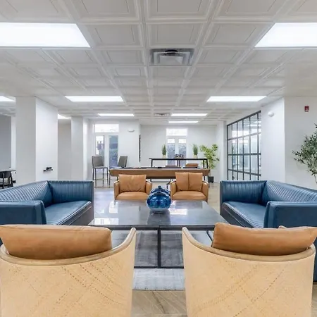 4b 2ba Luxury With Gym Charlotte