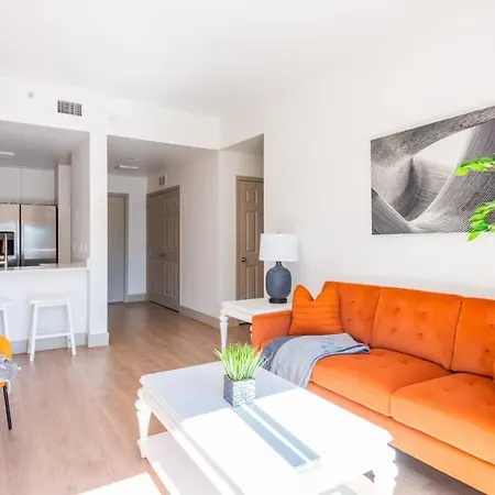 3br Premium Downtown With Office & Gym