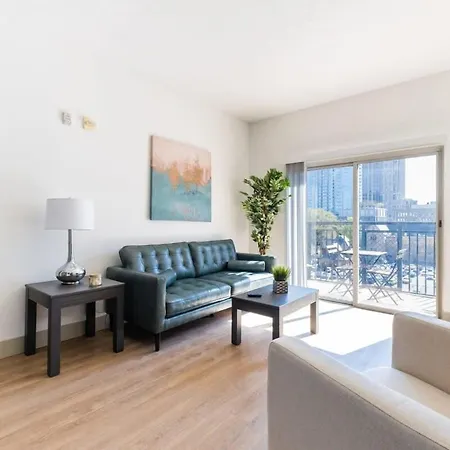 3br Modern Downtown With Gym & Office * Charlotte