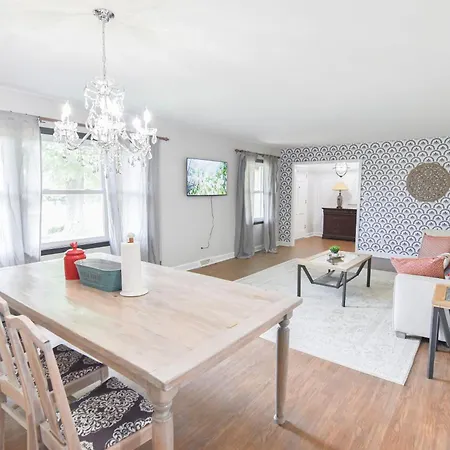 Cozy 2br 2ba 5 Min To 20 Min To Downtown Clt