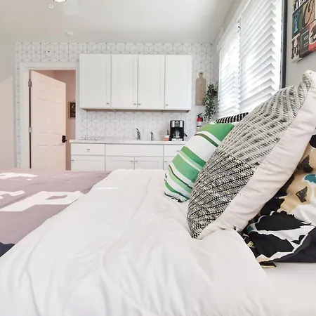 Holiday home Sweet 1br 1ba 5 Min To 20 Min To Downtown Clt