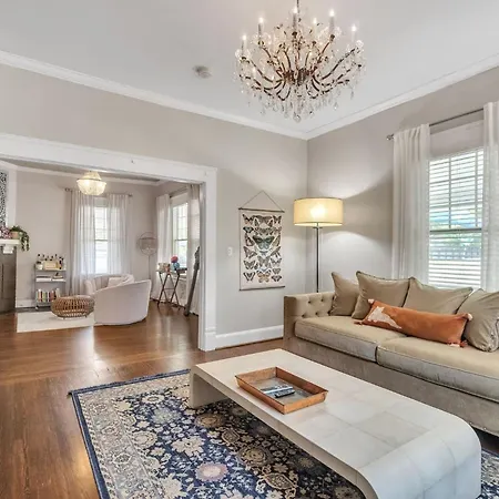 Holiday home Chic Bungalow In Plaza Midwood