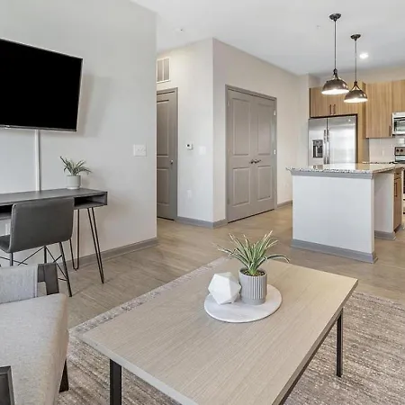 Apartment Landing Modern With Amazing Amenities *