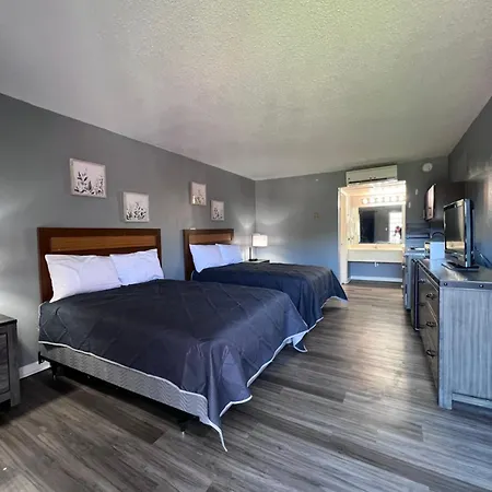 The Residences At Windsor Apartment