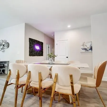 Escape To Luxury & Uptown Stunner & Brand New *