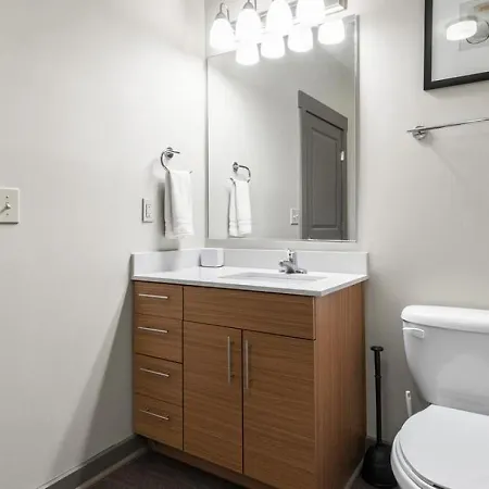 Landing - Modern With Amazing Amenities Apartment *