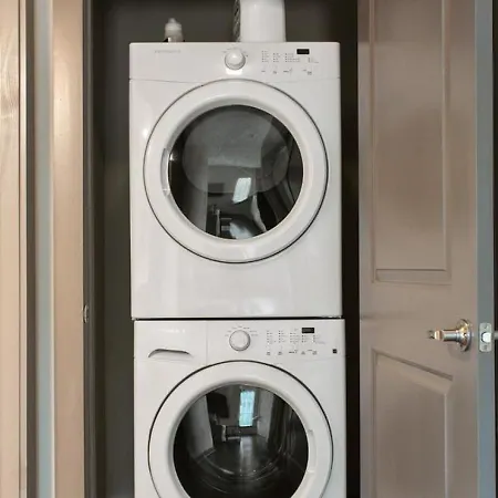 Landing - Modern With Amazing Amenities Apartment Charlotte