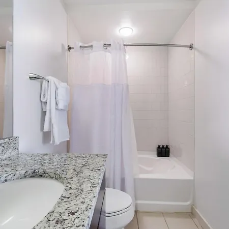 The Ascher In *