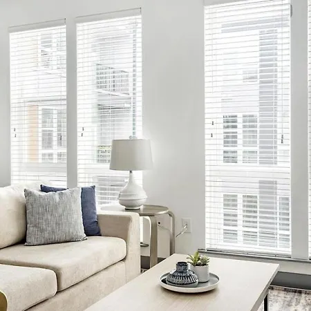 Apartment Landing Modern With Amazing Amenities