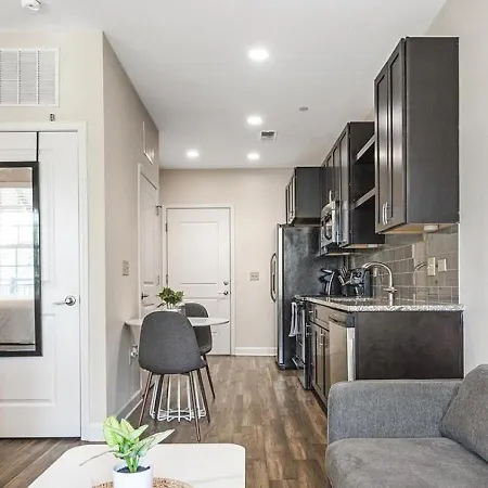 Landing Modern With Amazing Amenities