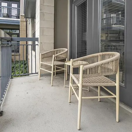 Apartment Landing Modern With Amazing Amenities Charlotte