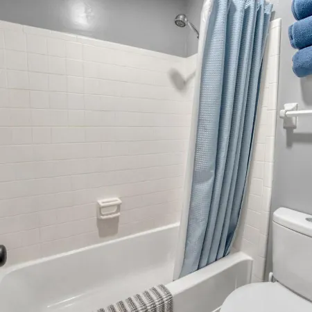 Stylish Near Uptown, Unc, Noda, Plaza-shamrock Holiday home *