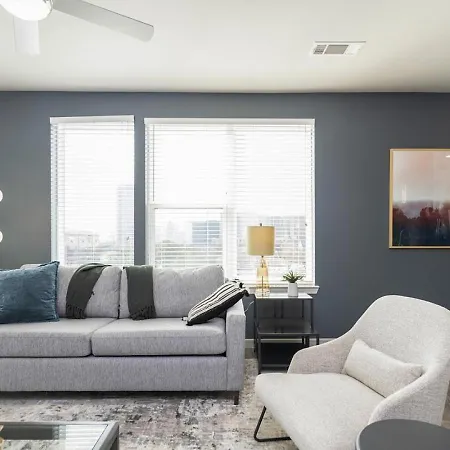 Apartment Landing At The Henry - In Northwest