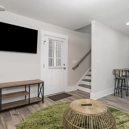 Holiday home 10 Mins From Uptown Clt Retreat!