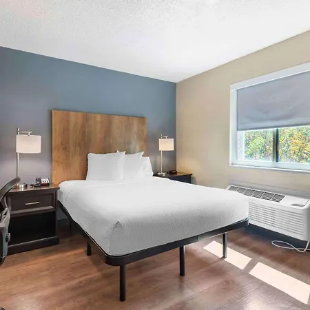 Extended America Select - - Place - E Mccullough Dr Hotel Charlotte