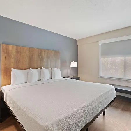 Extended America - - Airport Hotel