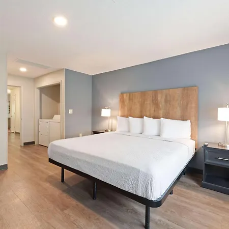 Extended America - - Airport Hotel