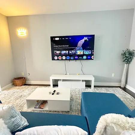 Holiday home Modern Townhouse - 1 Min To Uptown Clt - Walk To Restaurants Charlotte