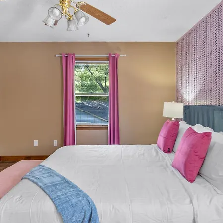 4bd Contemporary With Bbq, Game *
