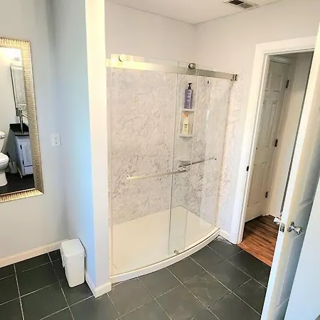 Chic, Modern Retreat, Kids&dog Friendly, Dt Matthews
