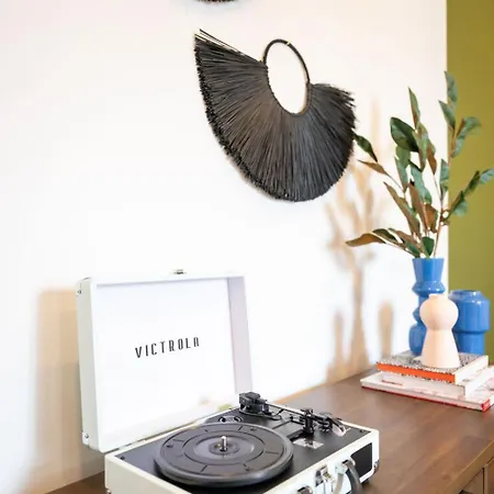 Experience Modern Comfort At Savoy In Apartment Charlotte