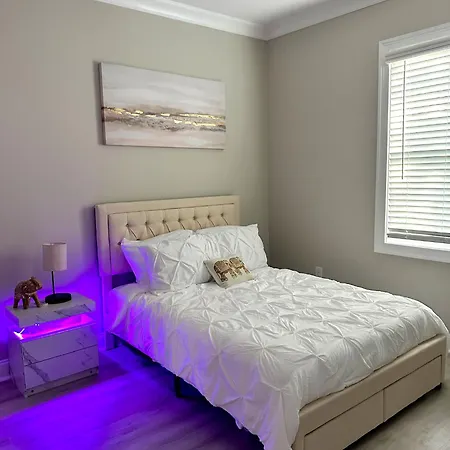 New Charming 3bd Townhome With Wifi - 9 Min To Uptown Holiday home *