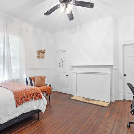 Apartment Historic Charm 3br1ba Beside Optimist Park *